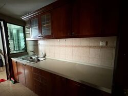 Stratford Court (D16), Condominium #450011231
